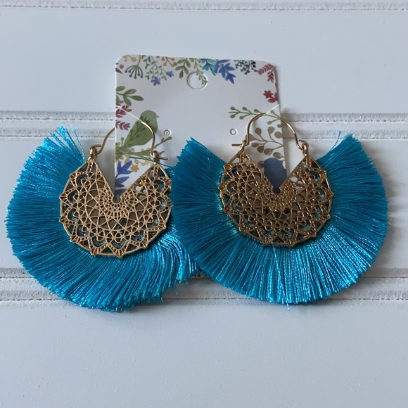 Tassel Silk Thread Fan Shaped Earrings Gold - Picture 3 of 4